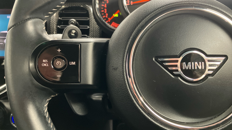 MINI Hatchback 2.0 Cooper S Exclusive 3dr Auto Petrol Hatchback